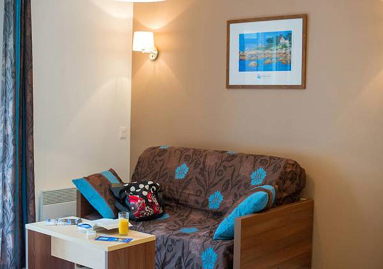 Goelia Les 7 Iles Aparthotel Perros-Guirec Exteriör bild